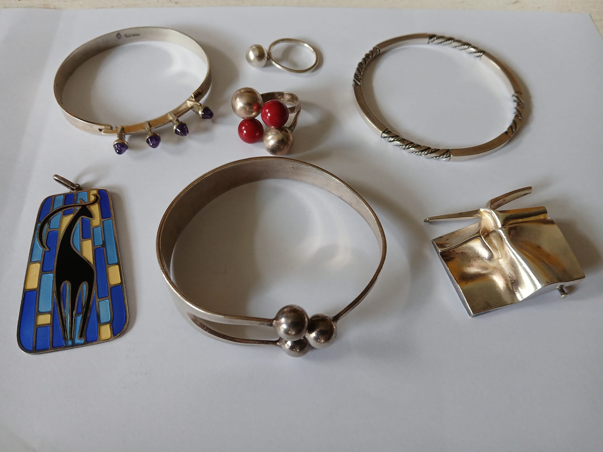 Schöne Designschmuckstücke aus Skandinavien – Fundstück und Sammlerstück im Antik- & Trödelladen Swen Homrighausen in Bad Berleburg-Wingeshausen