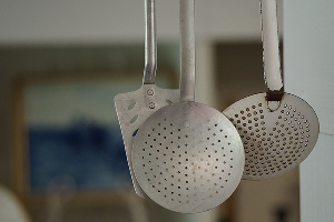 Antike Schätze und Raritäten im Galerie-Showroom von Swen Homrighausen – Ihr Antiquitätenhändler in Bad Berleburg